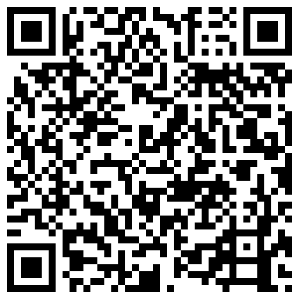 668800.xyz 这骚货把车停在公园里看着外面的人流车里自慰，大黑牛塞逼里来回转动摩擦骚穴呻吟，舔道具上的淫水真鸡巴骚的二维码