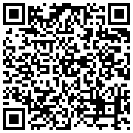 黑客破解家庭网络摄像头偷拍电器库房睡地铺的老公上床挑逗媳妇趴在她身上啪啪射肚皮上的二维码