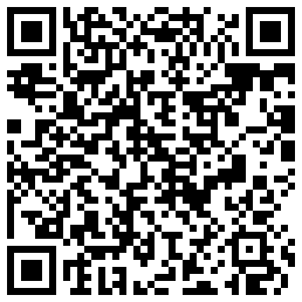 一路跟踪偷拍 时尚紧身牛仔裤大屁股靓妹尿尿的二维码