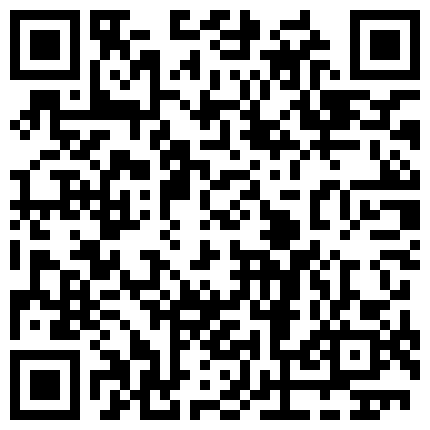 脱掉小骚逼的内裤，逼毛剃的很干净啊，趴上去狠狠的操她的二维码