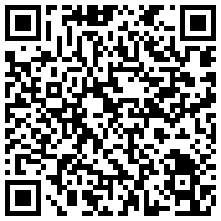 253239.xyz 3P名场面！两大汉狂操眼镜御姐，两根屌轮番吸，上位骑乘边插嘴，骑在脸上自摸骚逼的二维码