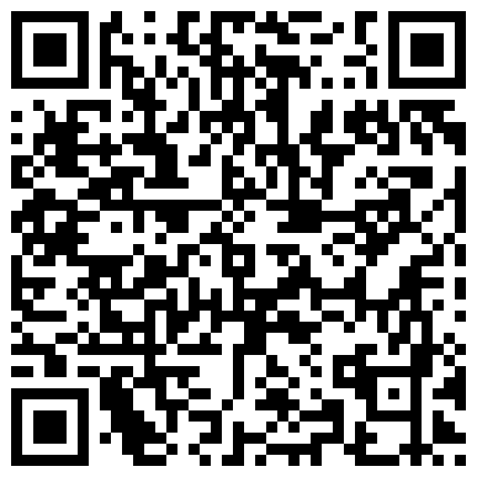 偷窥美容院，老板娘晚上不回家，带着两孩子裸睡，早上七点半孩子醒了，叫妈妈起床，调皮的妈妈摸了下孩子的小鸡鸡，妈妈你干嘛，起床营业咯！的二维码