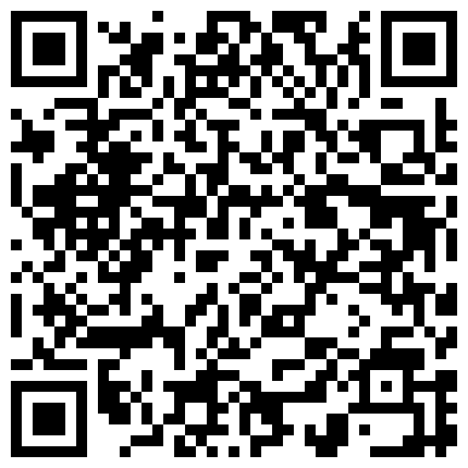 x5h5.com 拯救逼逼，看这娘们玩太狠逼里塞苹果出不来了，勺子叉子加筷子，连挑带插搞出苹果又用大粗藕抽逼爆菊花刺激的二维码