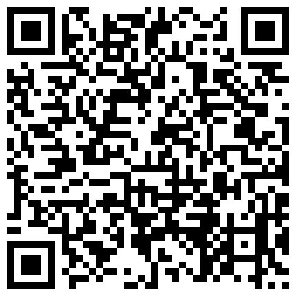 838598.xyz 外表清纯内心淫荡的眼镜学生妹与谢顶男友刚进屋就楼一起舌吻手伸进裤子里抠逼实在受不了脱光床上激情交合连续搞2次的二维码