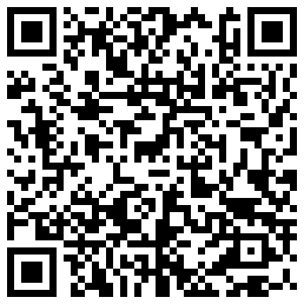 晚上偷偷潜伏到房东的浴室窗外偷窥他的女儿洗澡转过身来看身材真不错貌似被她发现了的二维码