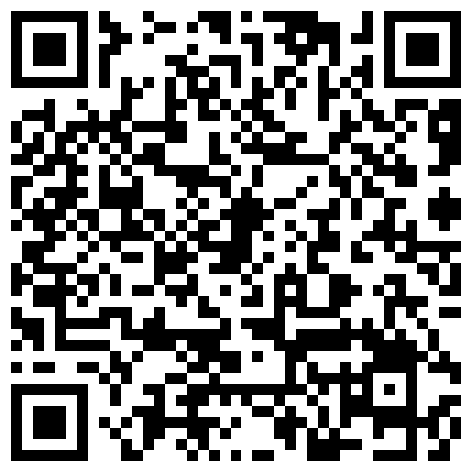 高颜值风情少妇璃儿露脸激情一多大秀，奶大肤白激情扣逼高跟诱惑，蹲着自慰到喷尿，后面的狗狗很有爱的二维码