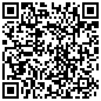 2020黑客破解家庭网络摄像头精选眼镜哥和媳妇在客厅自拍不是想发朋友圈吧？的二维码